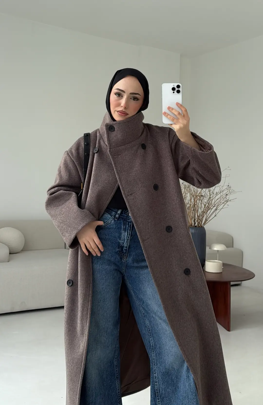 Siyah Düğmeli Yakalı Kaban Koyu Kahve
