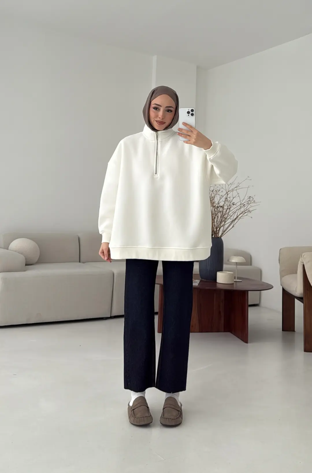 Yarım Fermuarlı Ekru Sweat