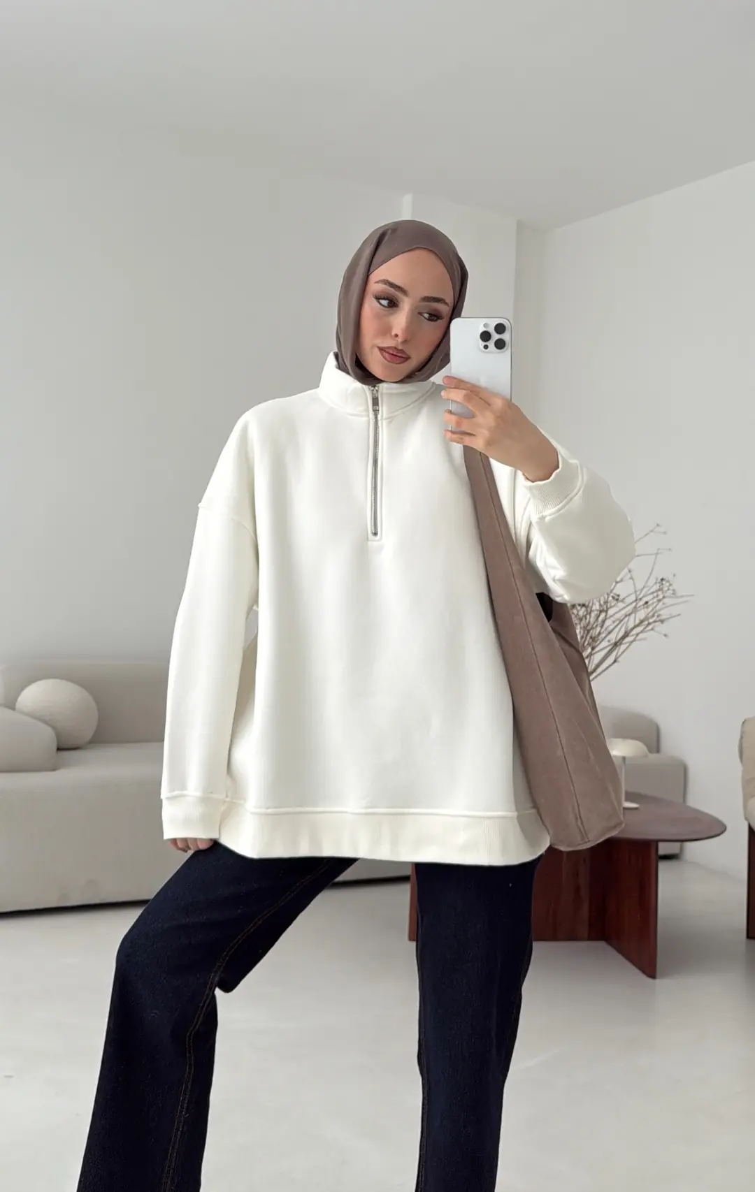Yarım Fermuarlı Ekru Sweat