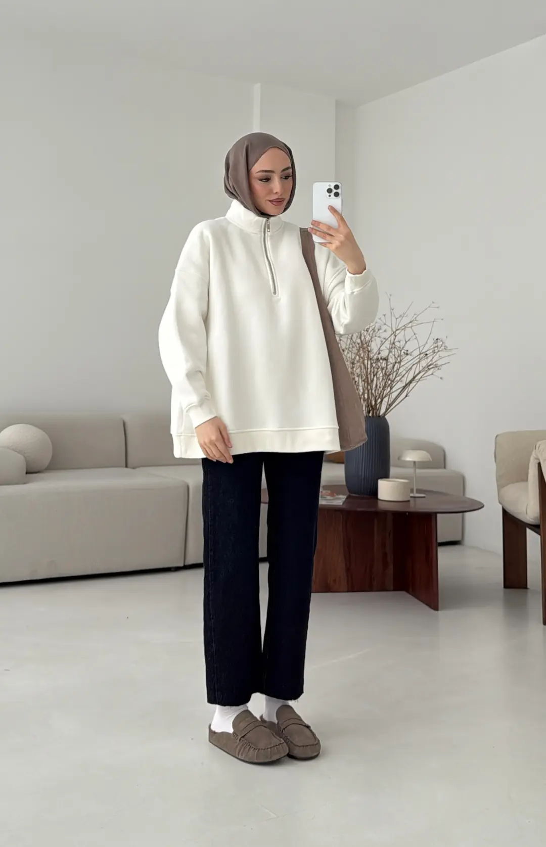 Yarım Fermuarlı Ekru Sweat