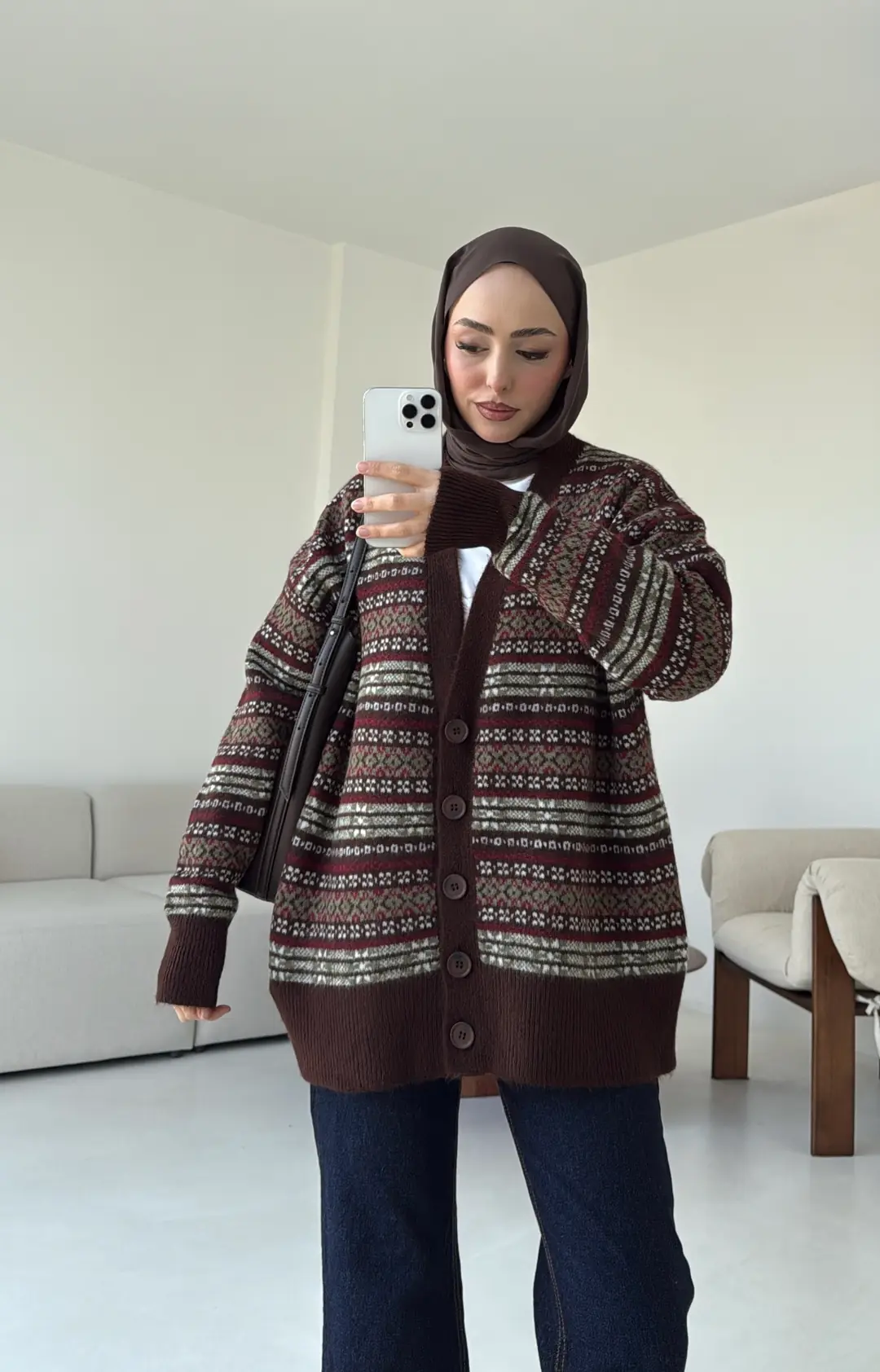 Kahve Desenli Örgü Hırka