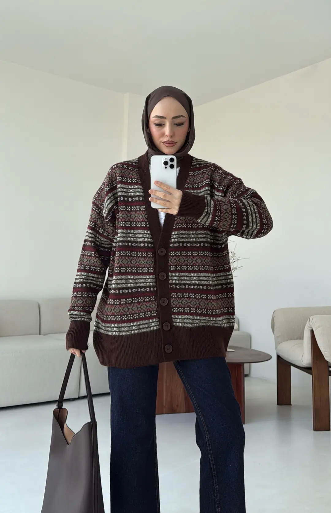 Kahve Desenli Örgü Hırka