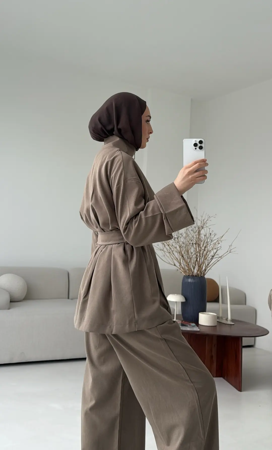 Tokalı Kemerli Pileli Tunik Takım Vizon