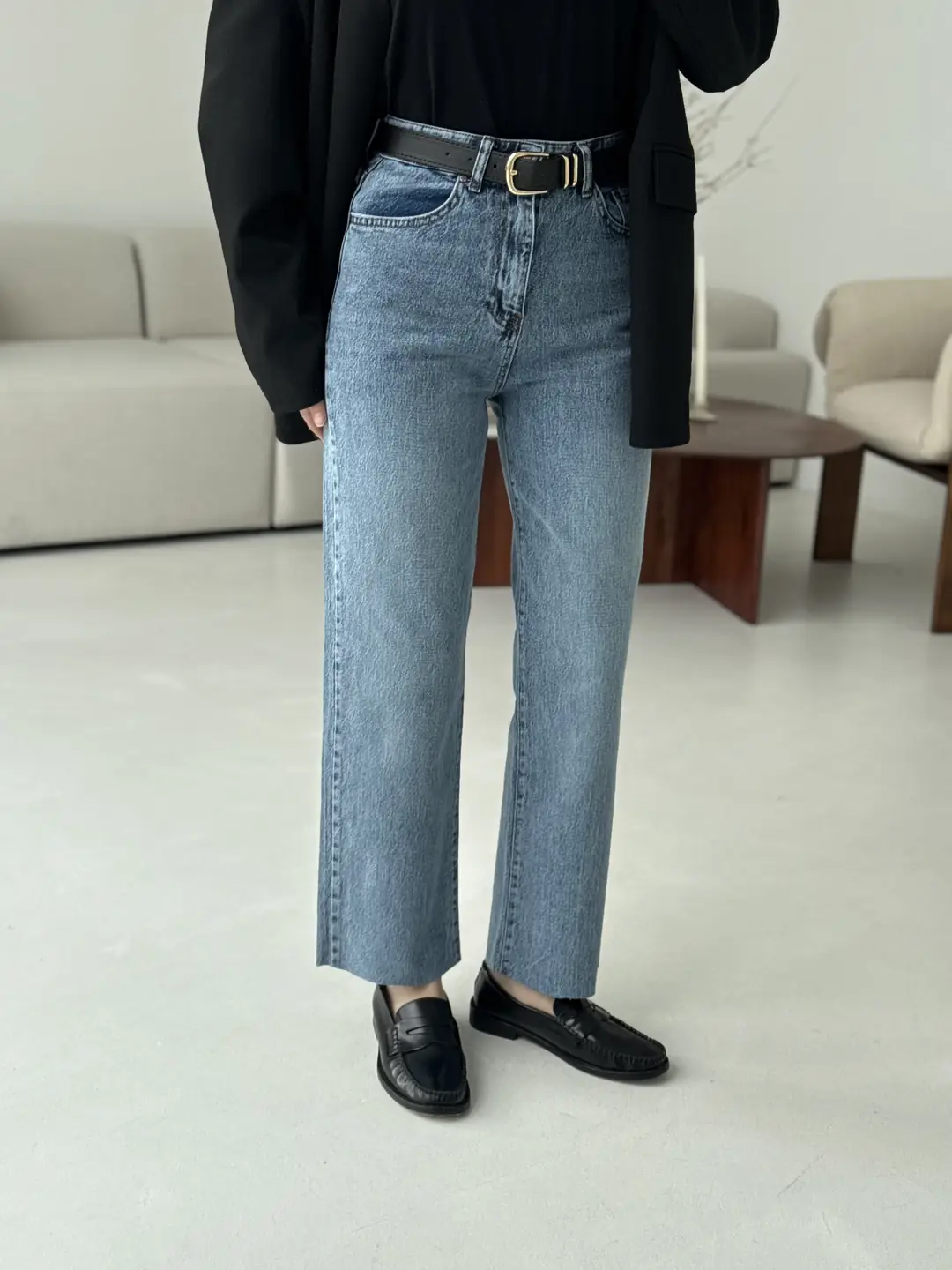Premium Paçası Kesik Kemerli Jean 123-1