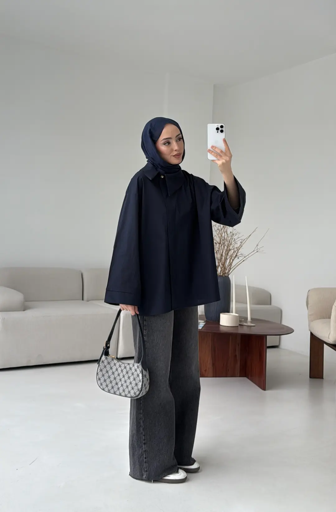 Asimetrik Yaka Oversize Gömlek Lacivert
