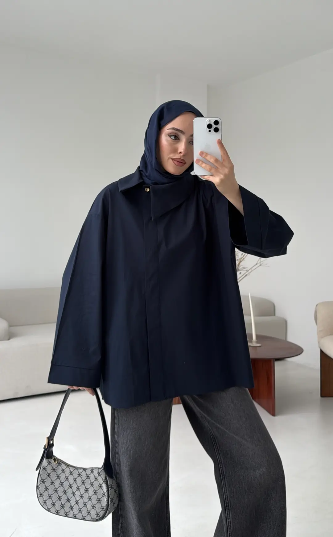 Asimetrik Yaka Oversize Gömlek Lacivert