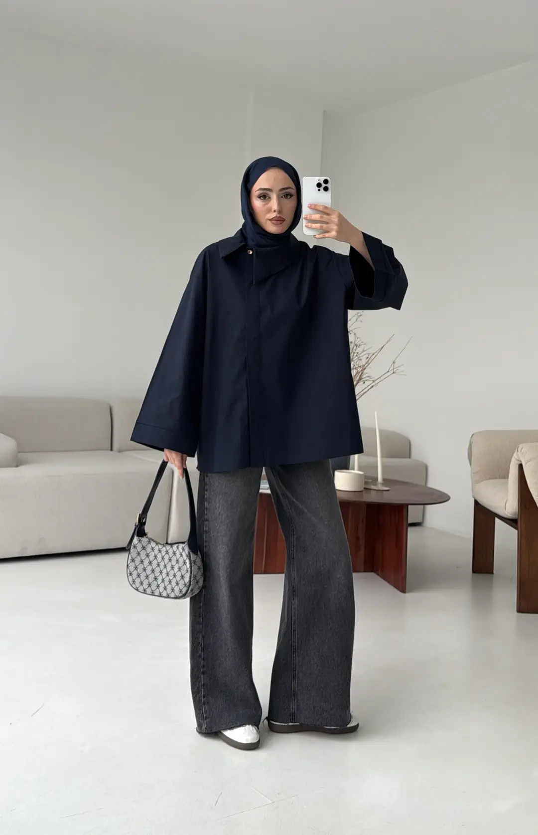 Asimetrik Yaka Oversize Gömlek Lacivert