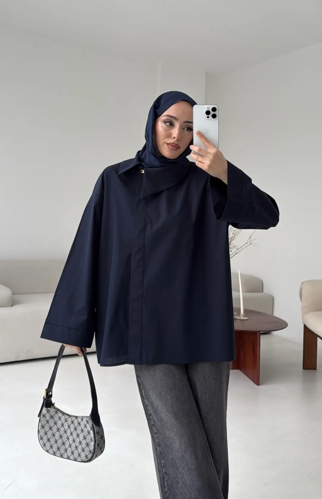 Asimetrik Yaka Oversize Gömlek Lacivert