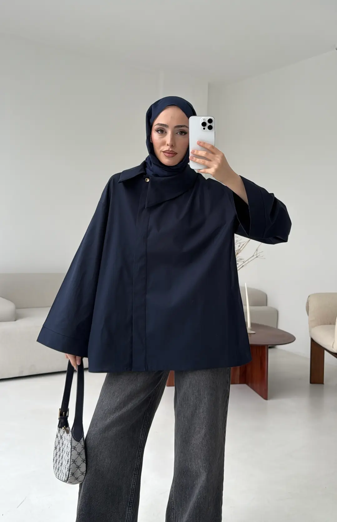 Asimetrik Yaka Oversize Gömlek Lacivert