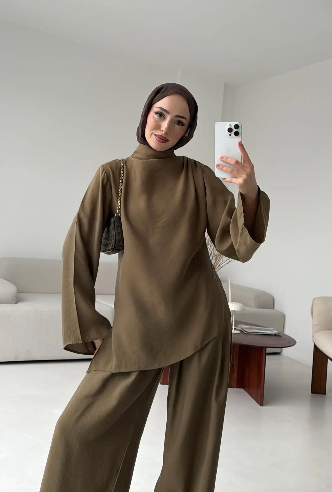 Drape Yaka Asimetrik Kesim Takım Olive