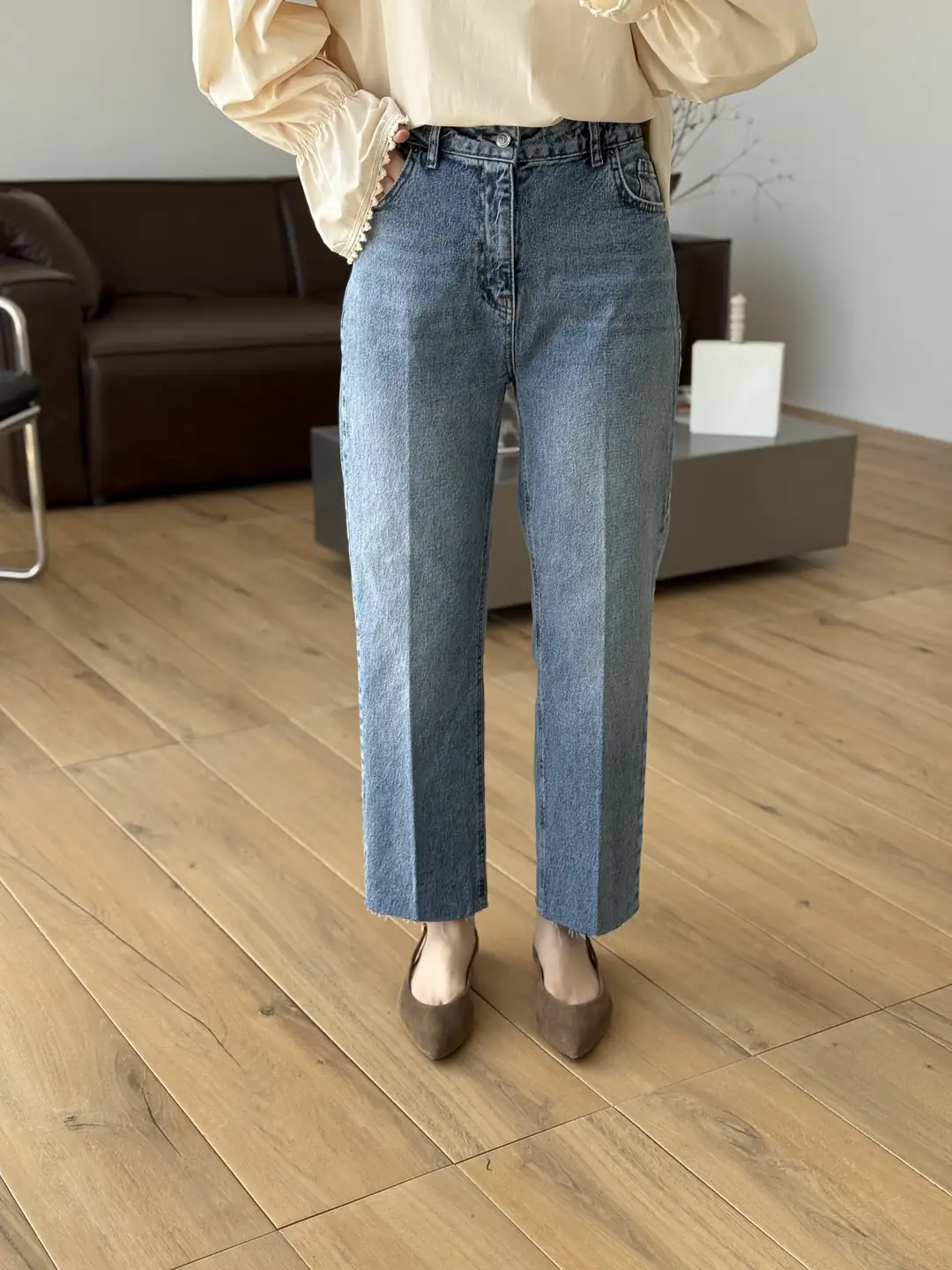 Premium Paçası Kesik Hafif İspanyol Jean R215