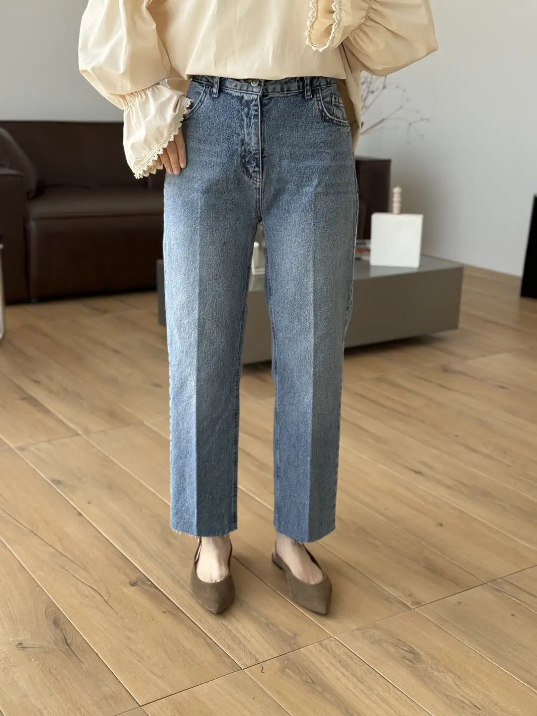 Premium Paçası Kesik Hafif İspanyol Jean R215