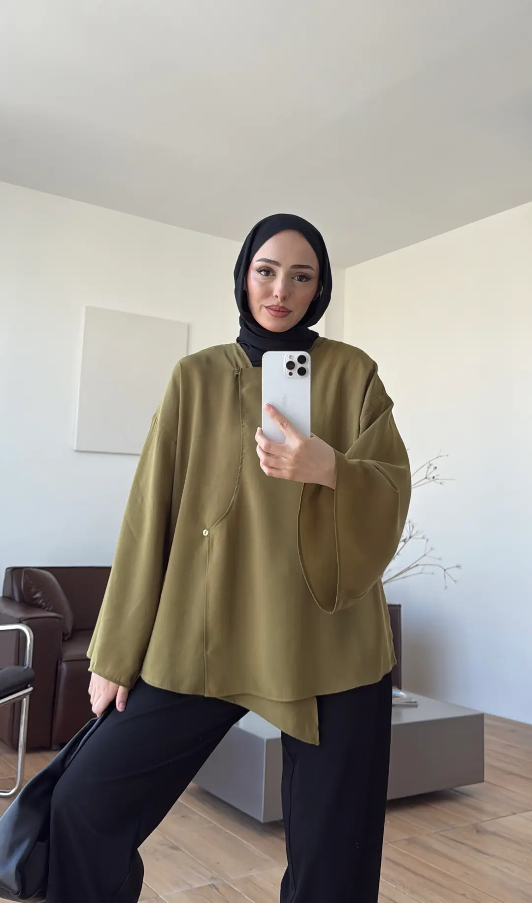 Asimetrik Kesim Bluz Yağ Yeşili