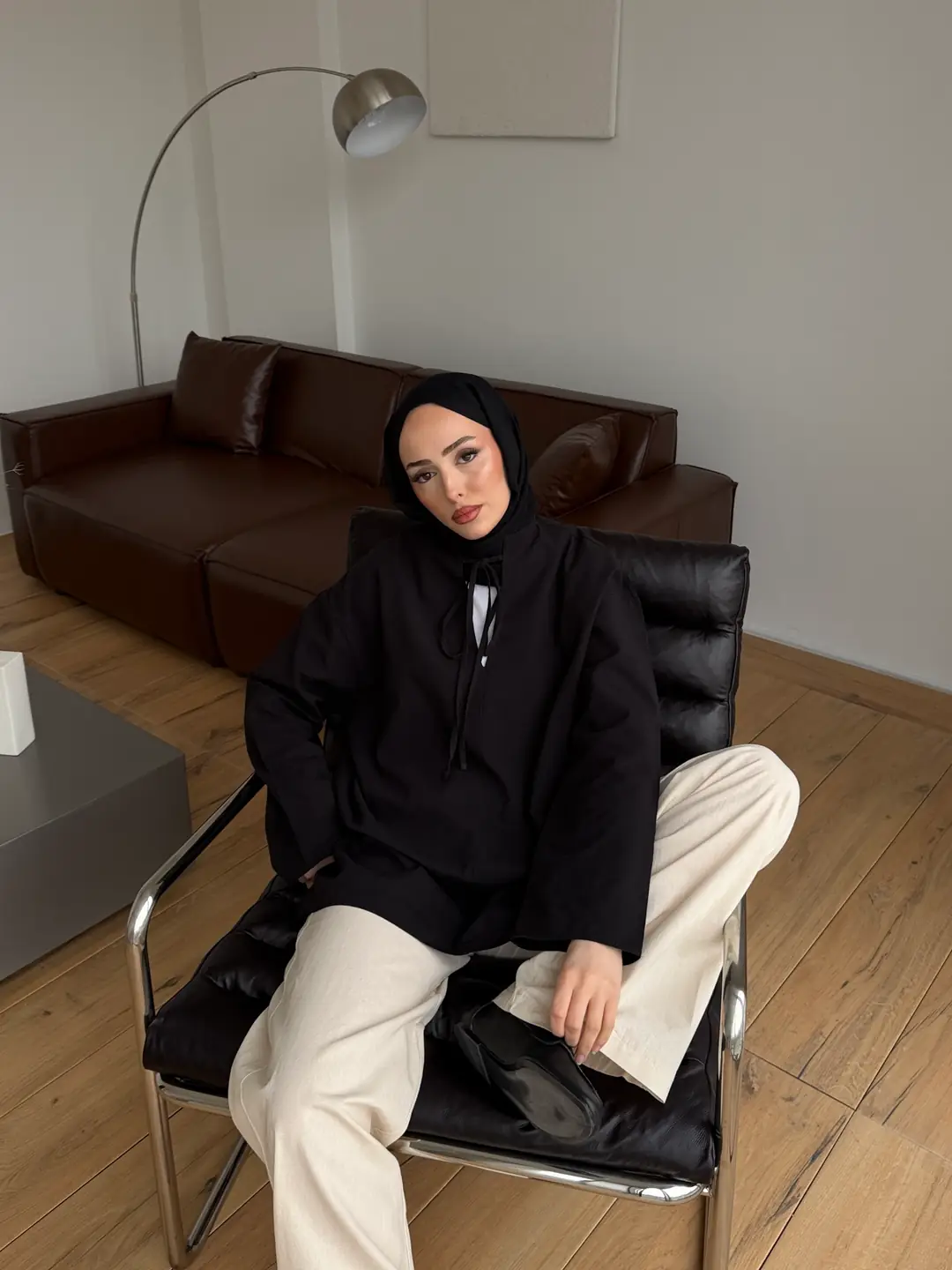 Yakası Bağlamalı Keten Bluz Siyah