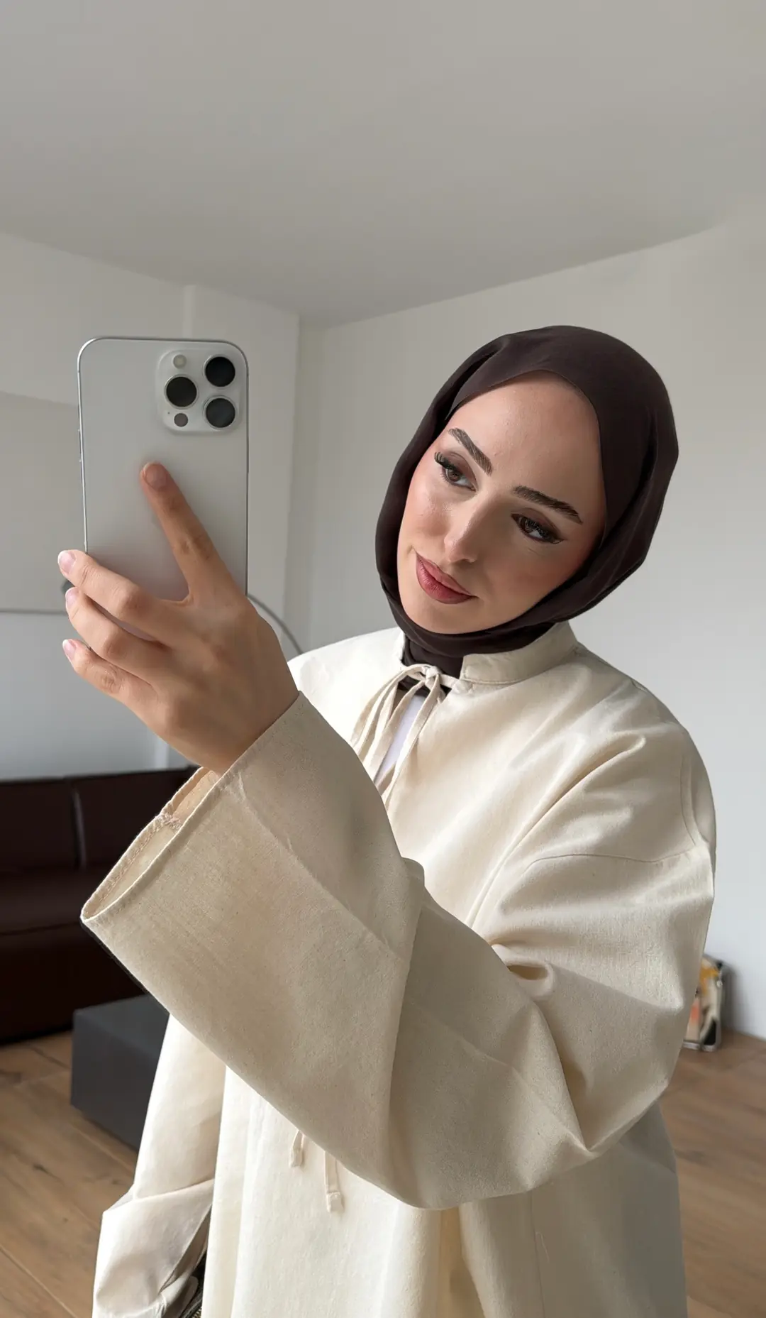 Yakası Bağlamalı Keten Bluz Natural