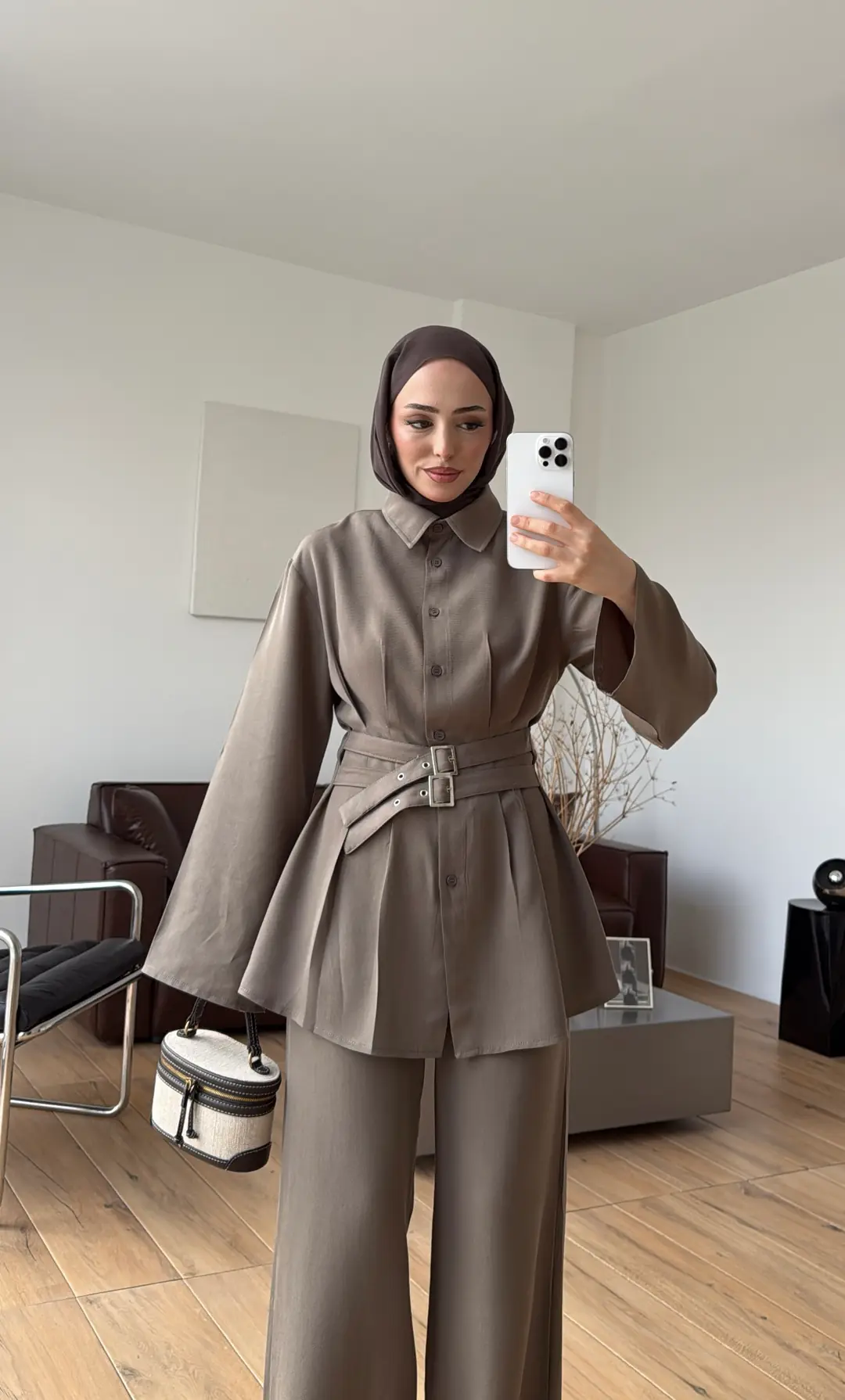 Pile Detay Kemerli Takım Vizon