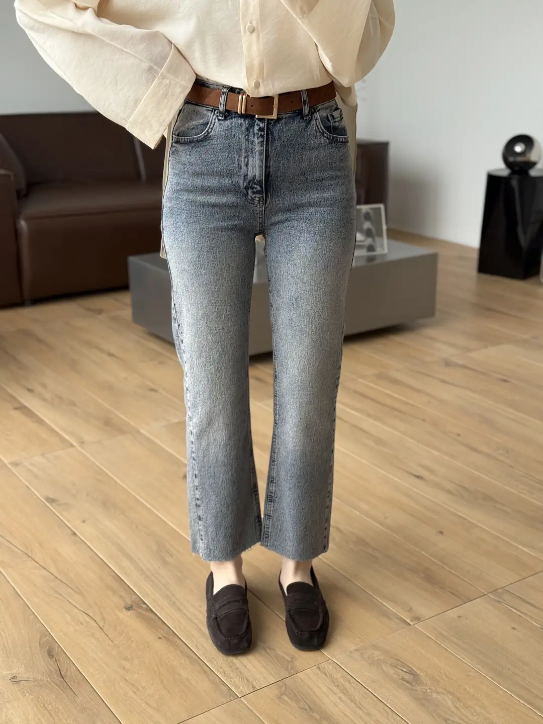 Premium Paçası Kesik Kemerli Jean R212