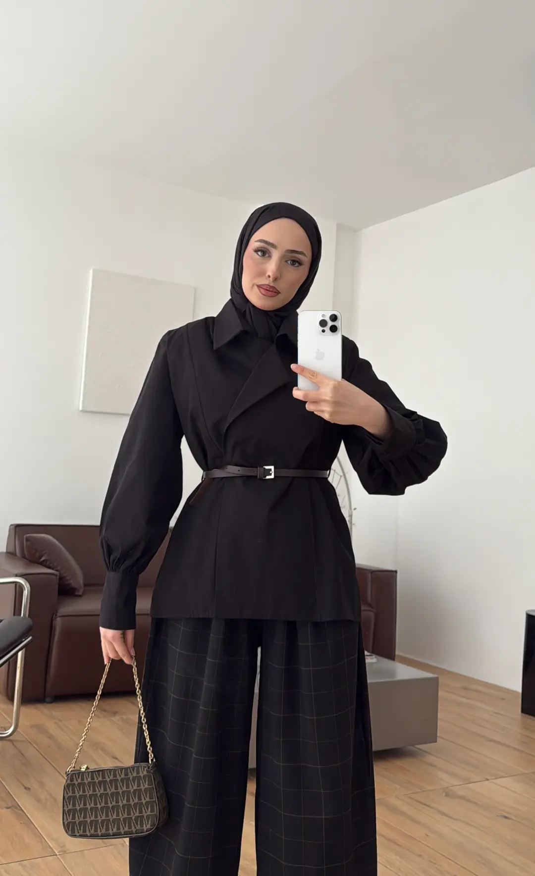 Vatkalı Kemerli Gömlek/Trenc Siyah