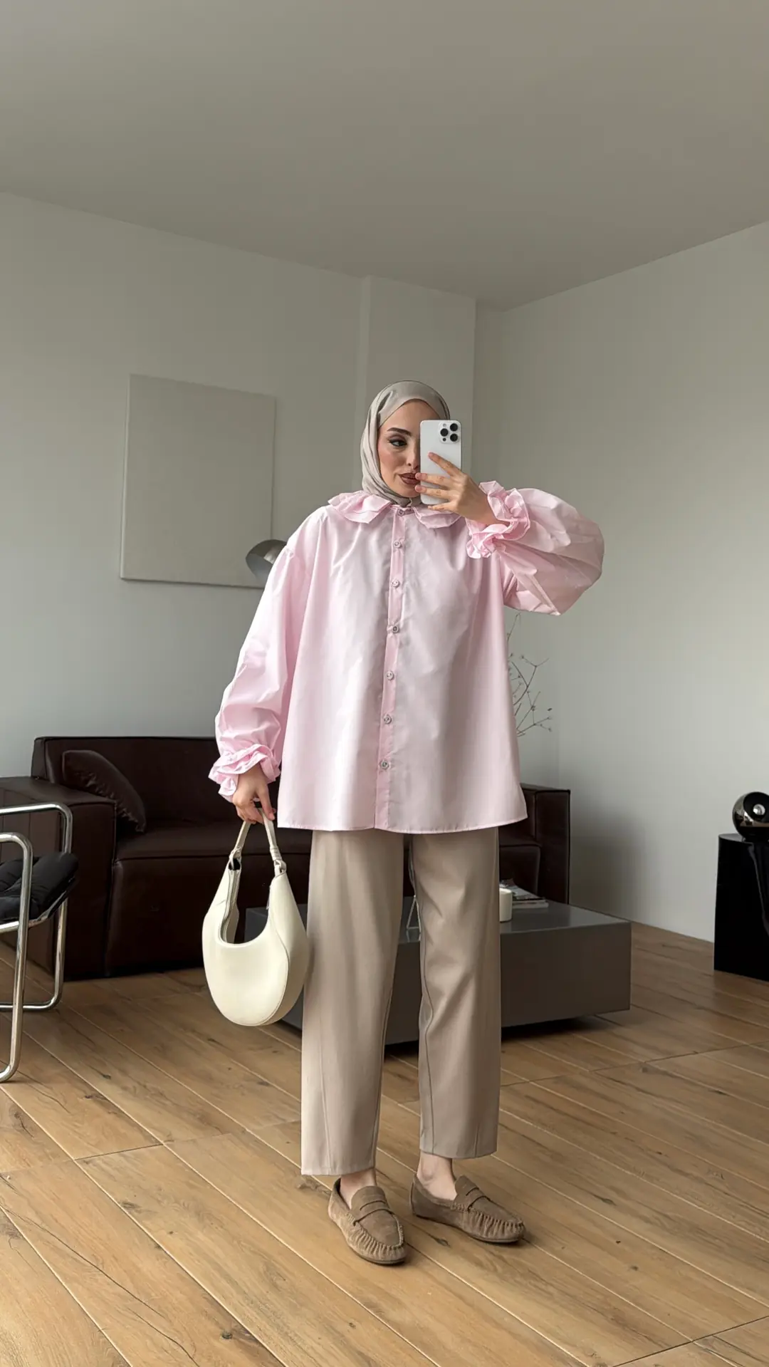 Yakası ve Kolu Fırfırlı Gömlek Pembe