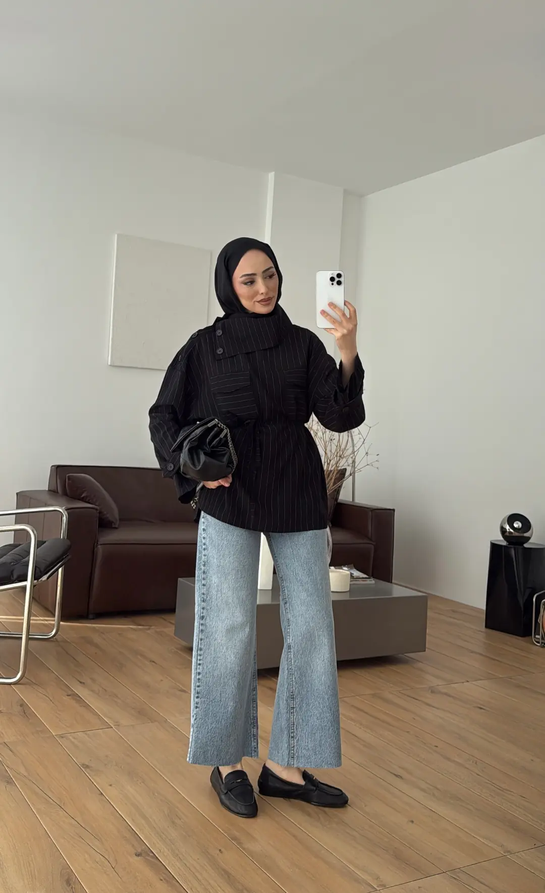 Yakası Düğme Detaylı Çizgili Gömlek Siyah