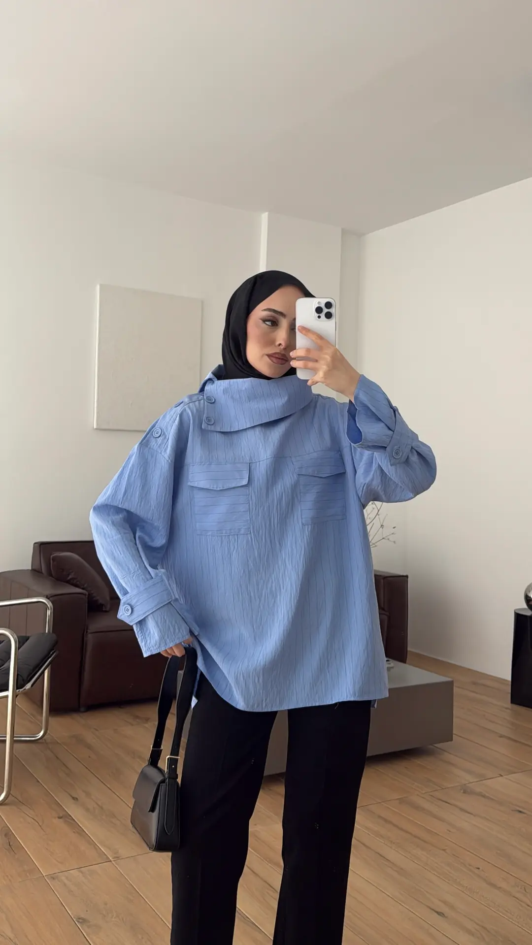Yakası Düğme Detaylı Çizgili Gömlek Mavi