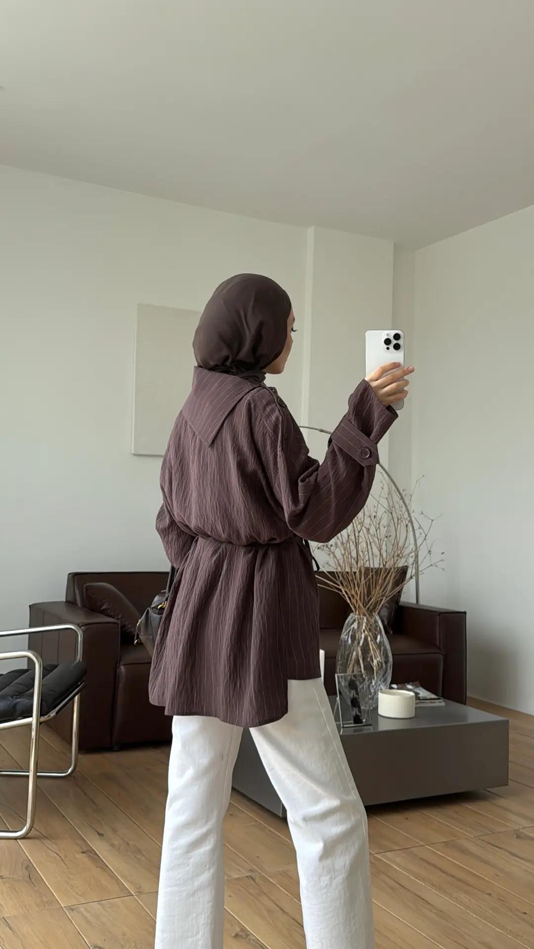 Yakası Düğme Detaylı Çizgili Gömlek Kahve