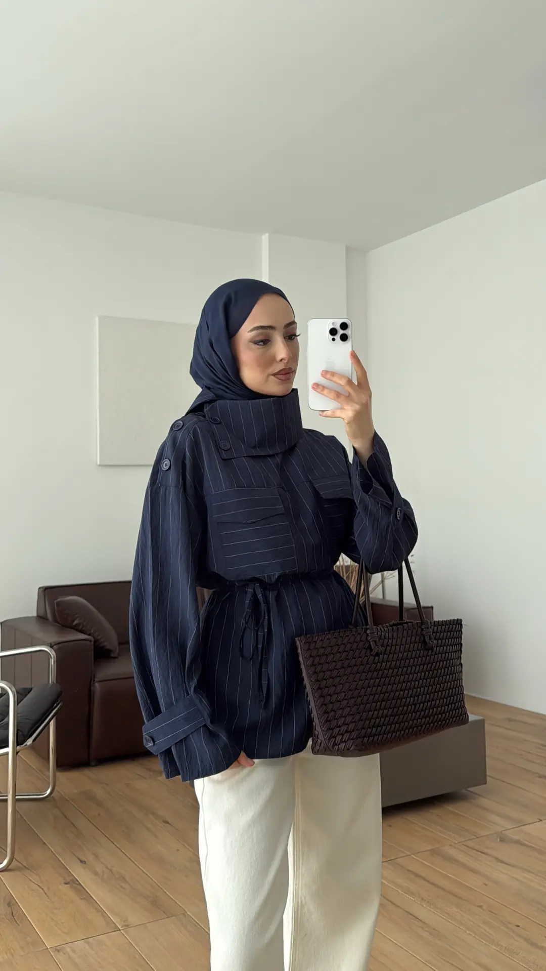 Yakası Düğme Detaylı Çizgili Gömlek Lacivert