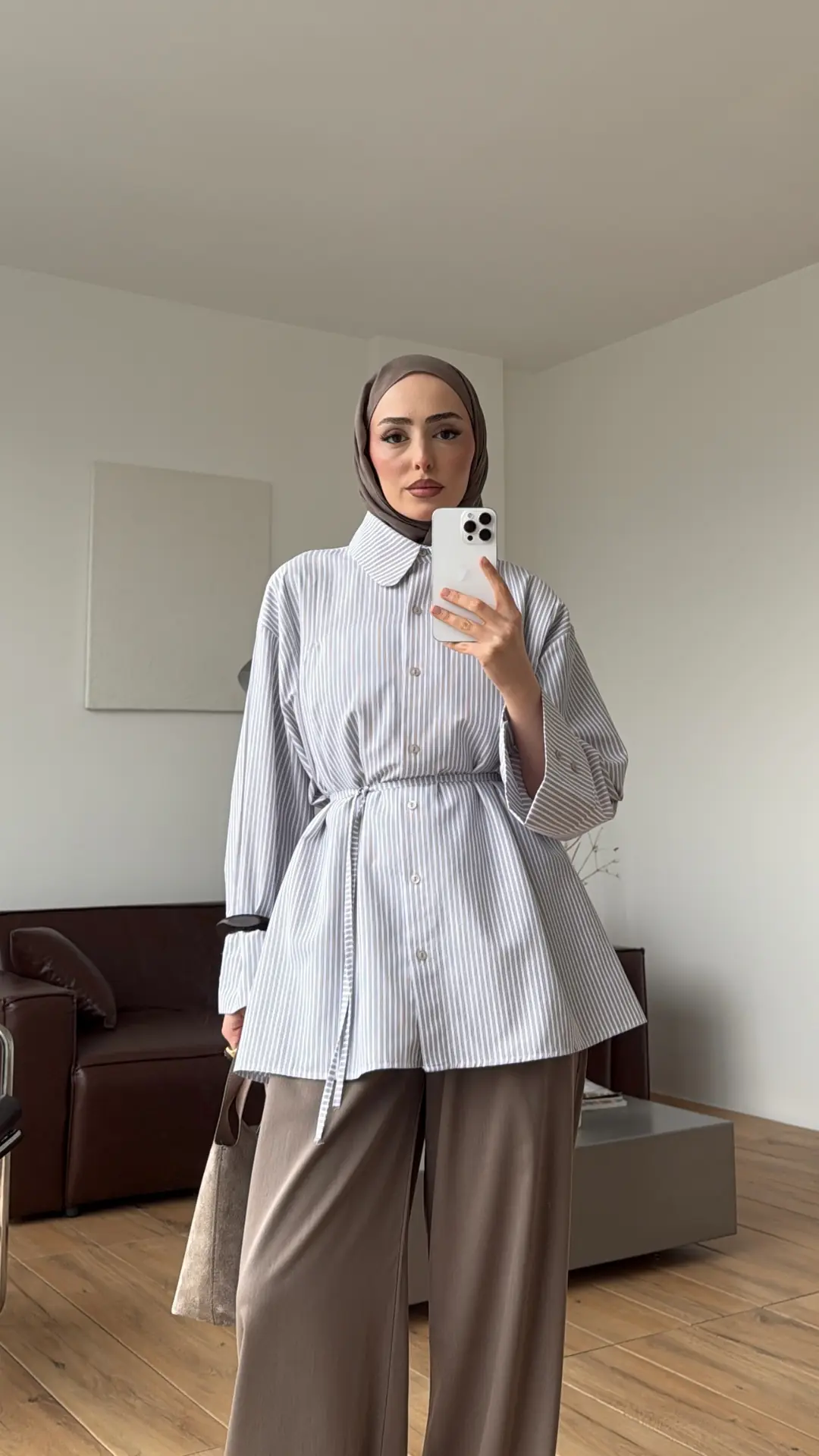 Volanlı Çizgili Gömlek Bej