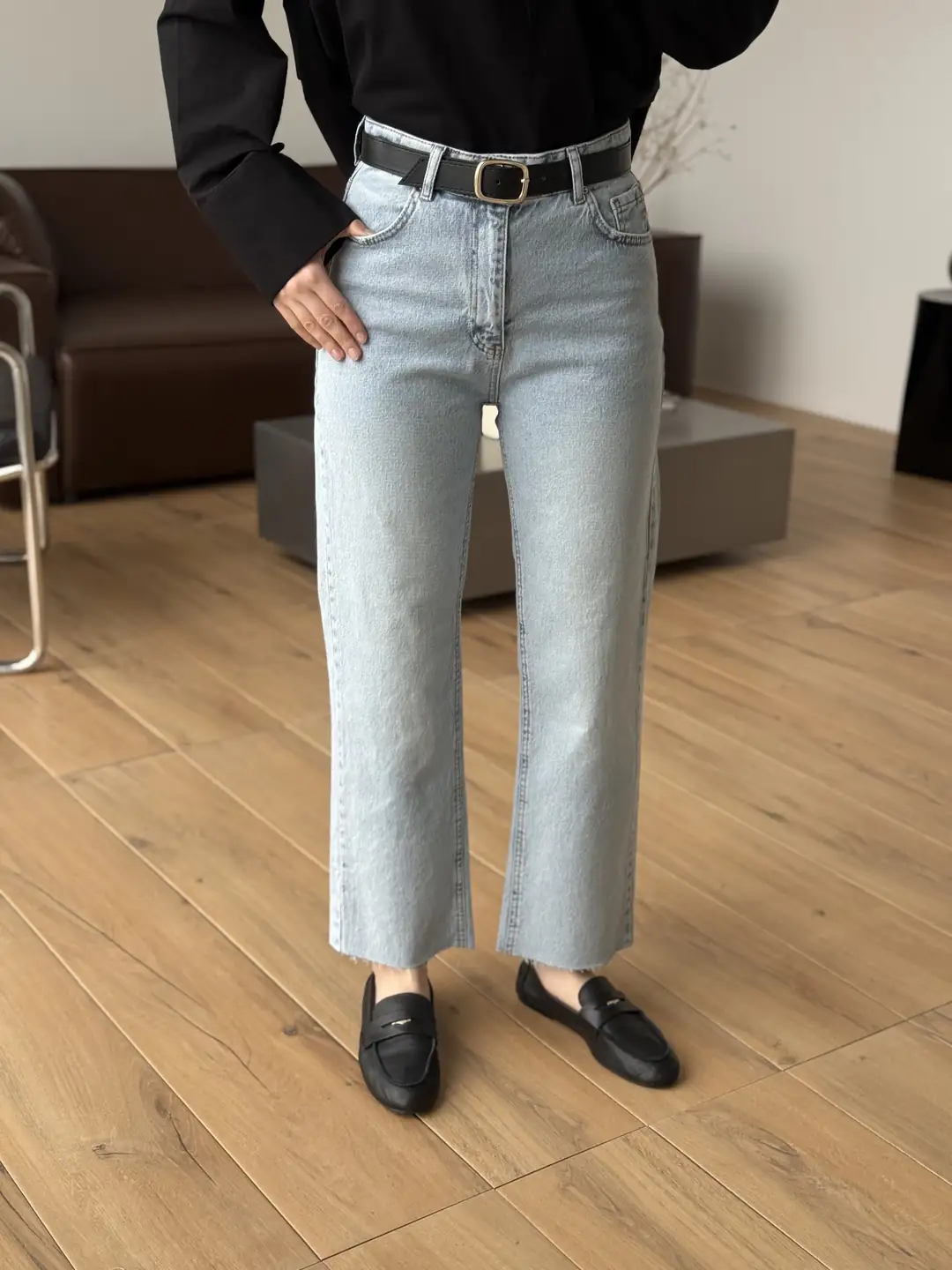 Premium Paçası Kesik Kemerli Jean R218