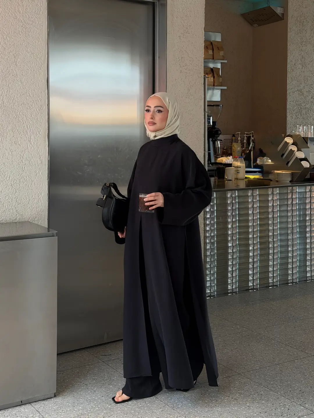 Sofia Şallı Yırtmaç Detay Takım Siyah