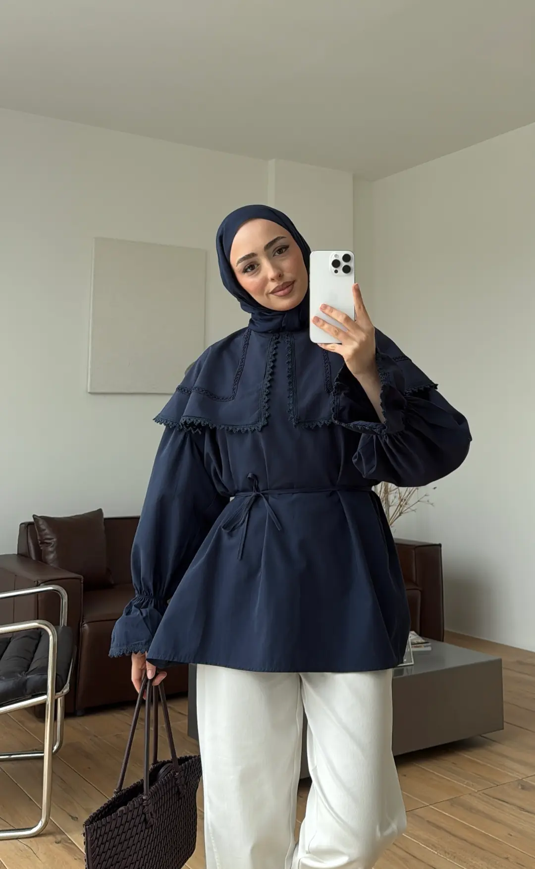 Bebe Yaka Dantel Geçişli Gömlek Lacivert