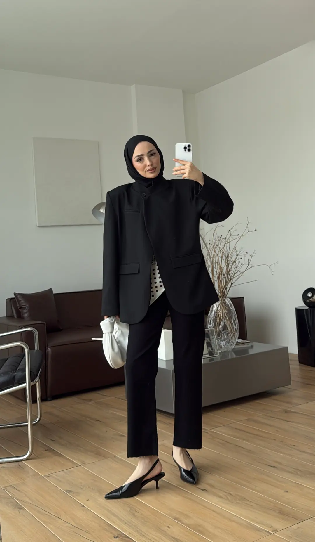 Yakası Düğmeli Dik Yaka Ceket Siyah
