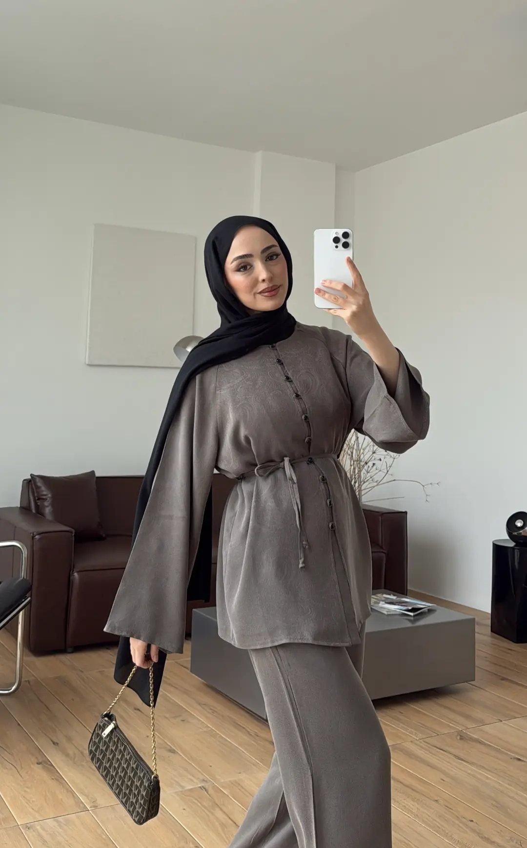 Önü Düğme Detaylı Takım Vizon 