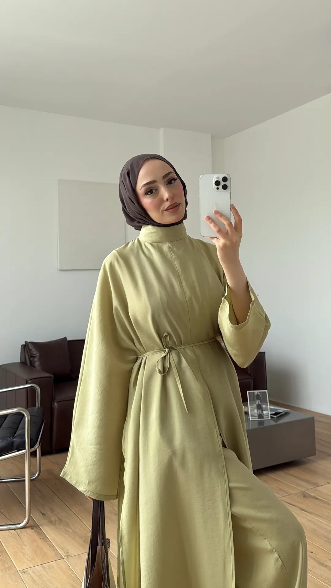 Sofia Yırtmaç Detay Takım