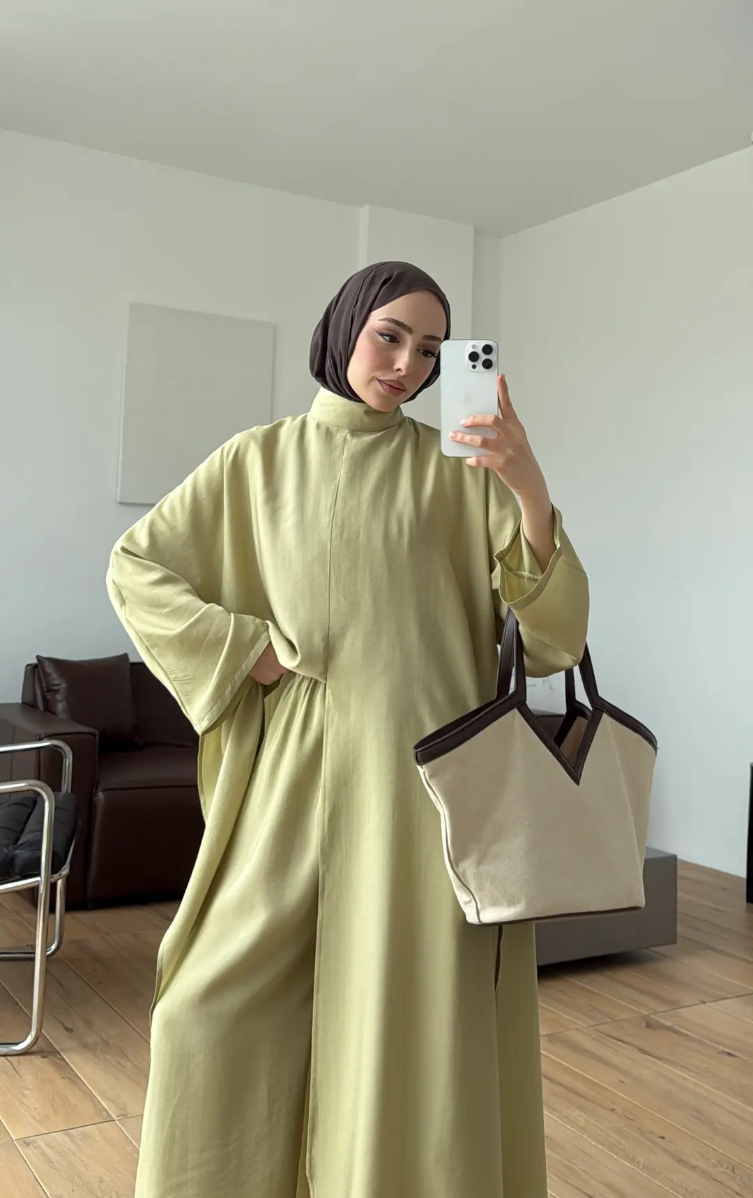 Sofia Yırtmaç Detay Takım