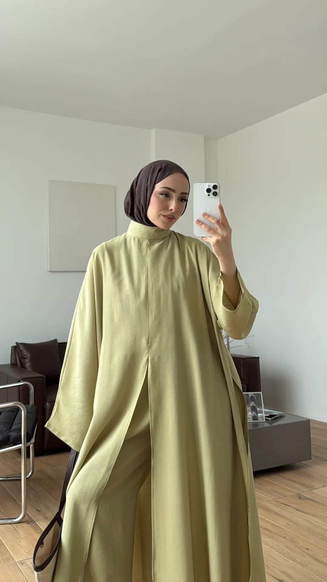 Sofia Yırtmaç Detay Takım