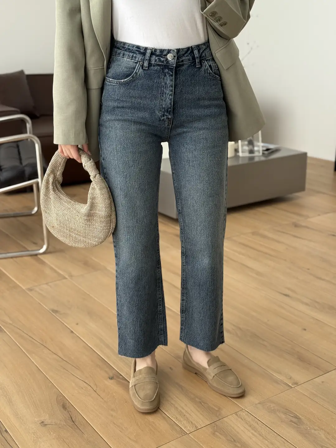 Premium Paçası Kesik Eskitme Jean
