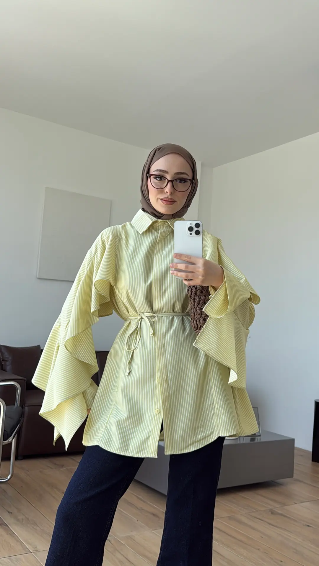 Kolu Volan Detaylı Gömlek Sarı