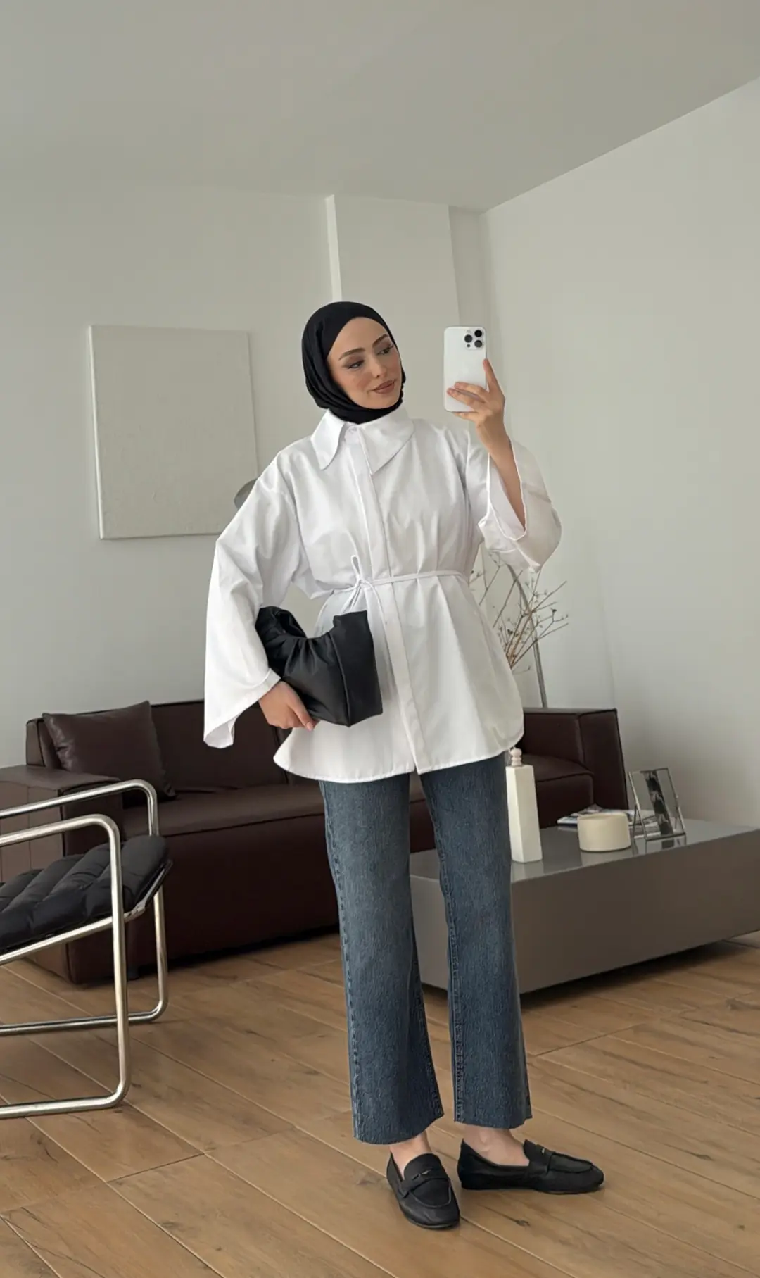 Bağcıklı Asimetrik Yaka Gömlek Beyaz