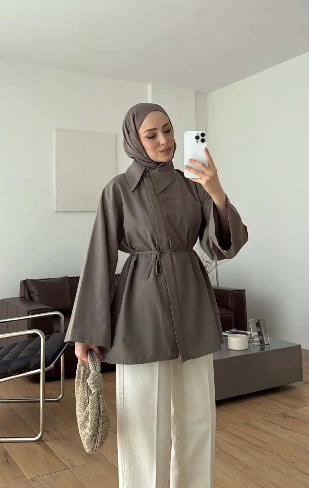 Bağcıklı Asimetrik Yaka Gömlek Vizon