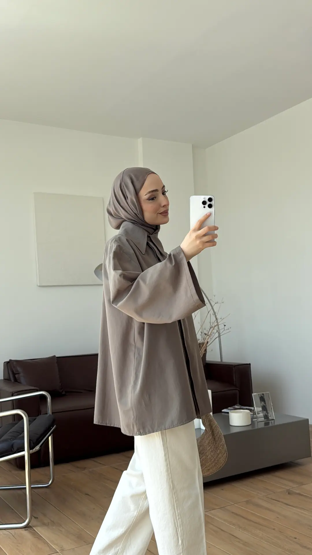 Bağcıklı Asimetrik Yaka Gömlek Vizon