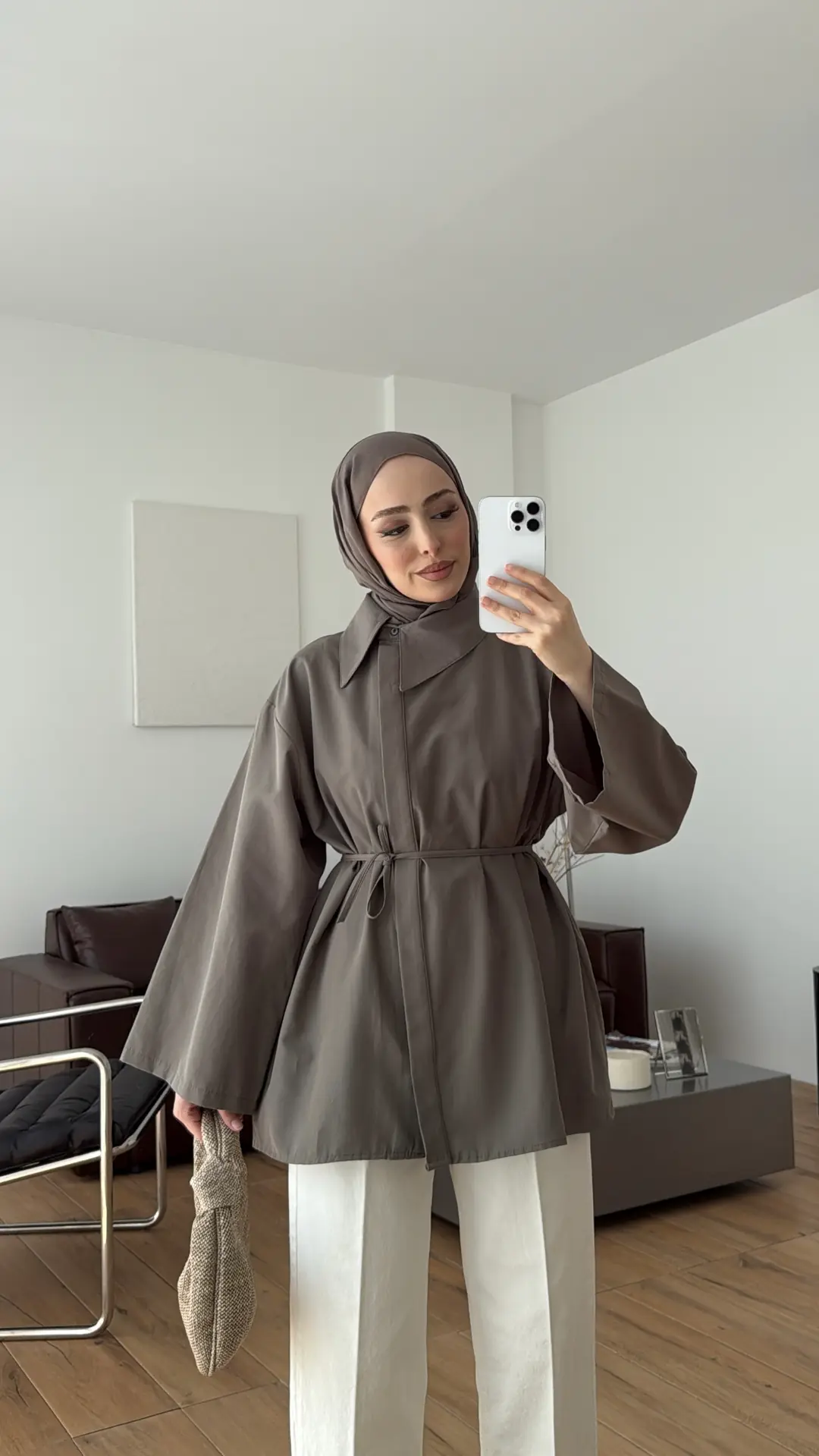 Bağcıklı Asimetrik Yaka Gömlek Vizon