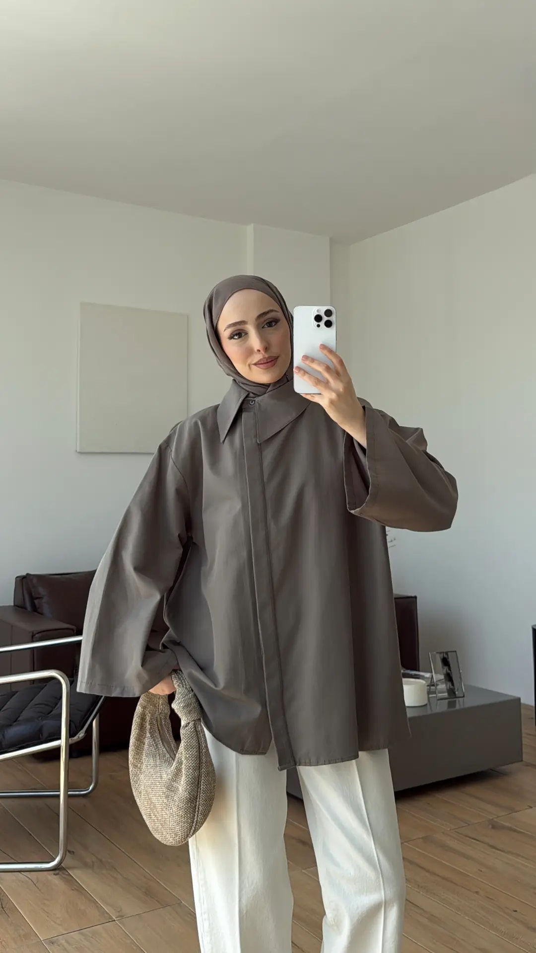 Bağcıklı Asimetrik Yaka Gömlek Vizon