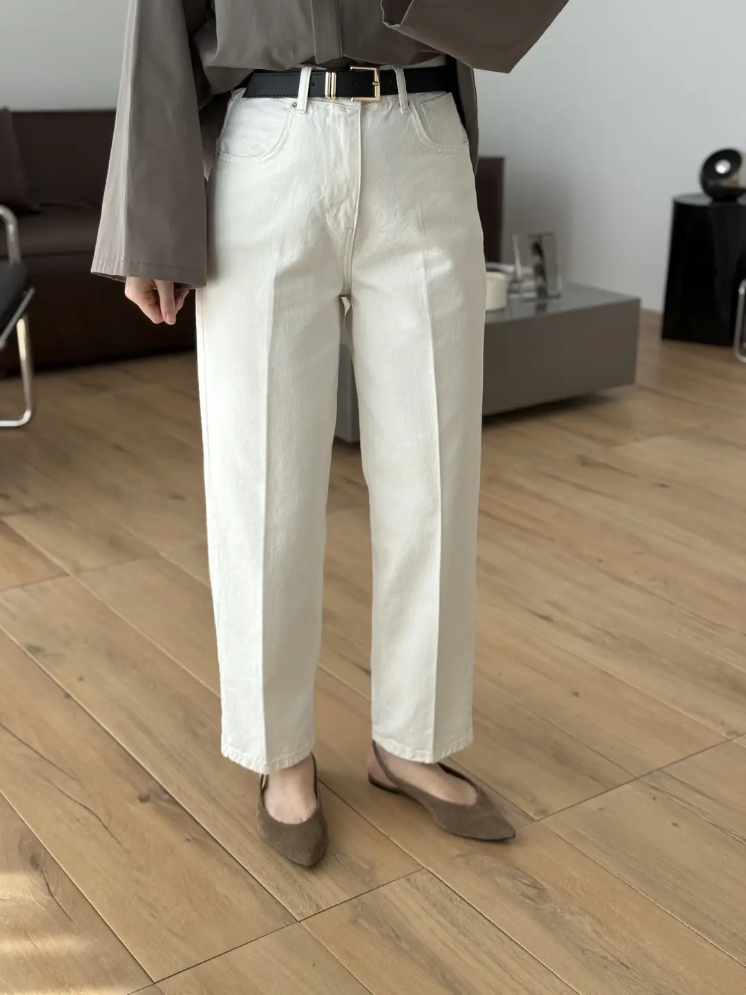 Kemerli Kırık Beyaz Mom Jean