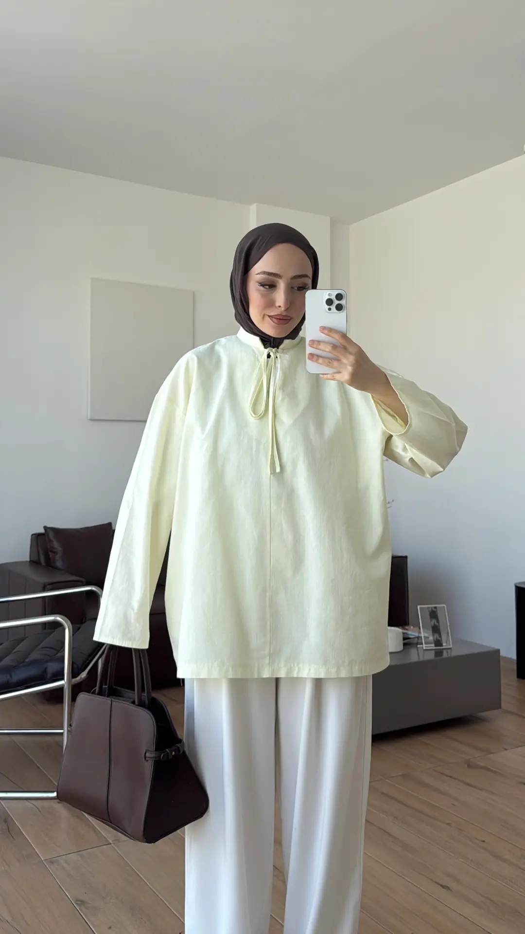 Yakası Bağlamalı Keten Bluz Açık Sarı