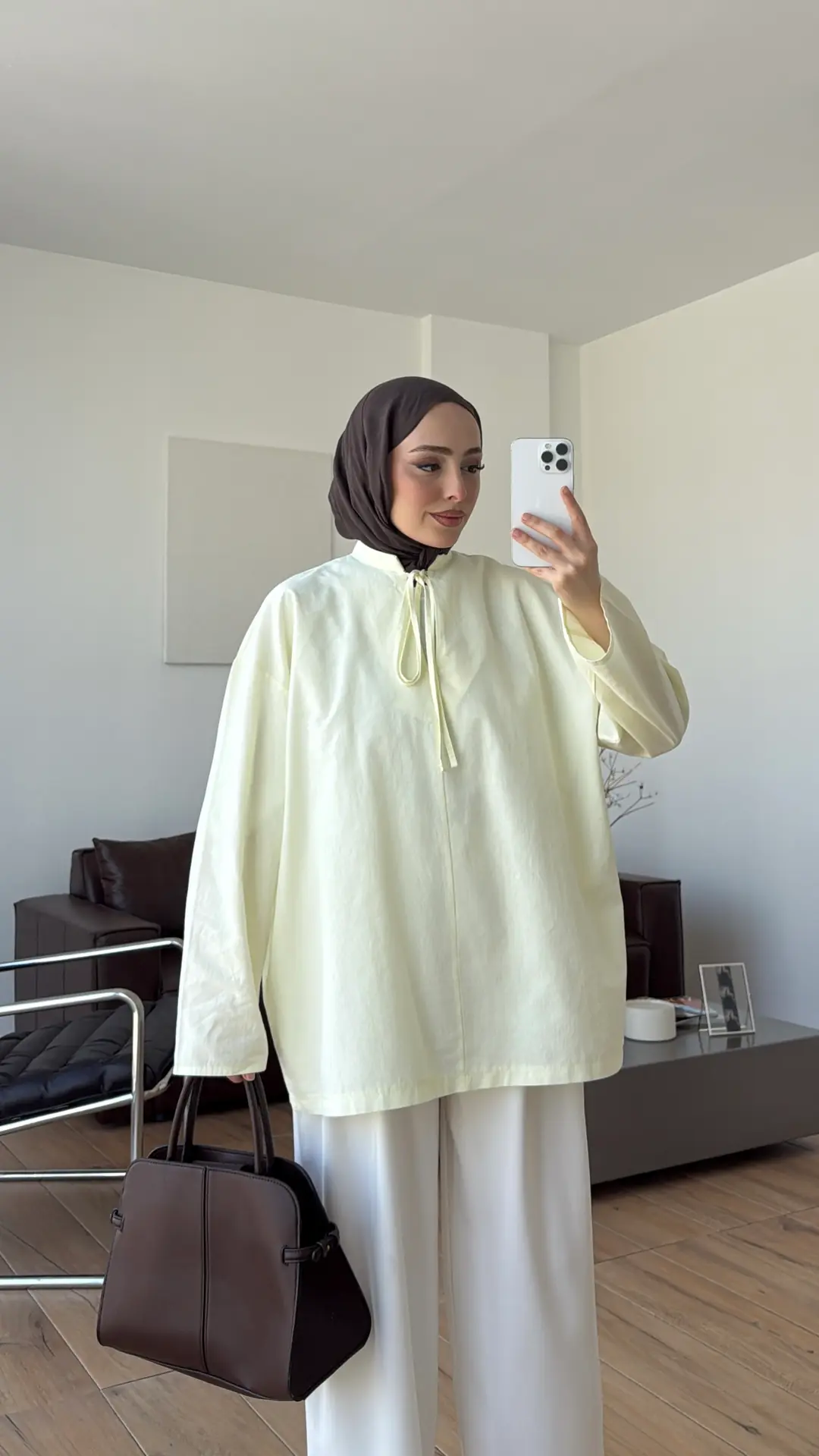 Yakası Bağlamalı Keten Bluz Açık Sarı