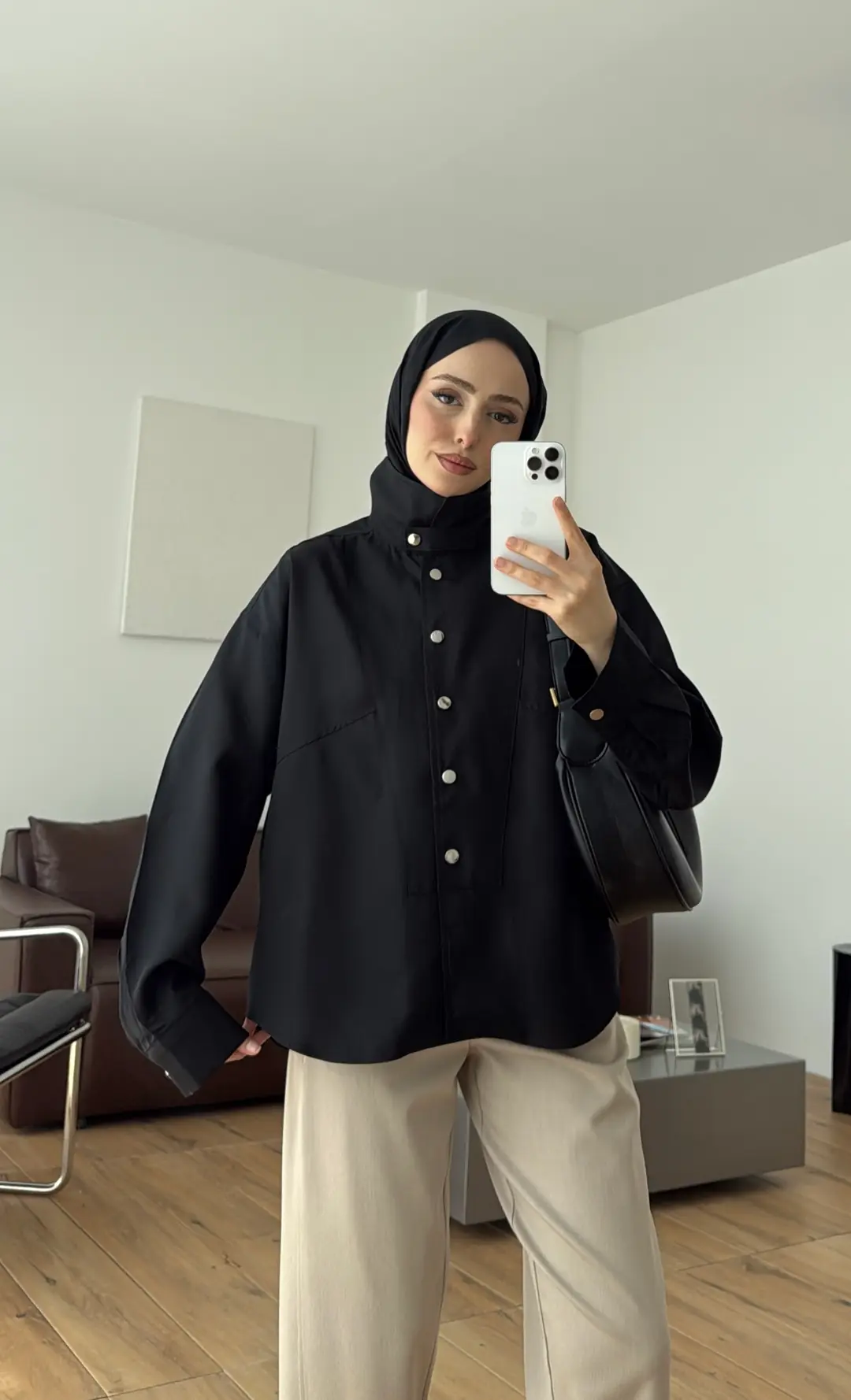 Dik Yaka Çıtçıtlı Tok Kumaş Gömlek Siyah