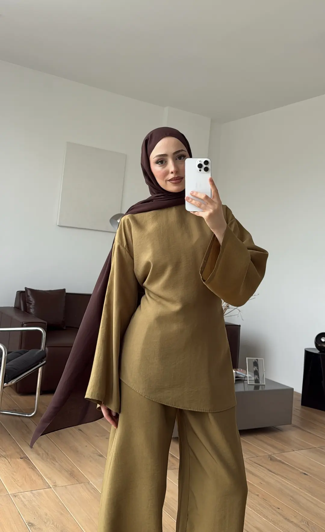 Pervazlı Arkadan Bağcıklı Takım Olive