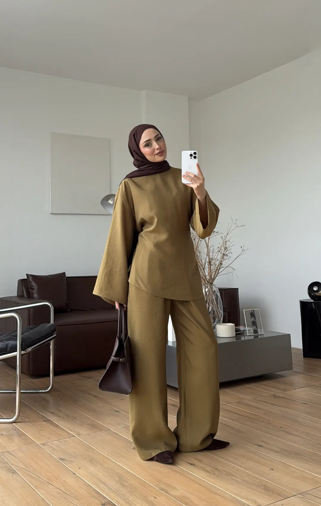Pervazlı Arkadan Bağcıklı Takım Olive