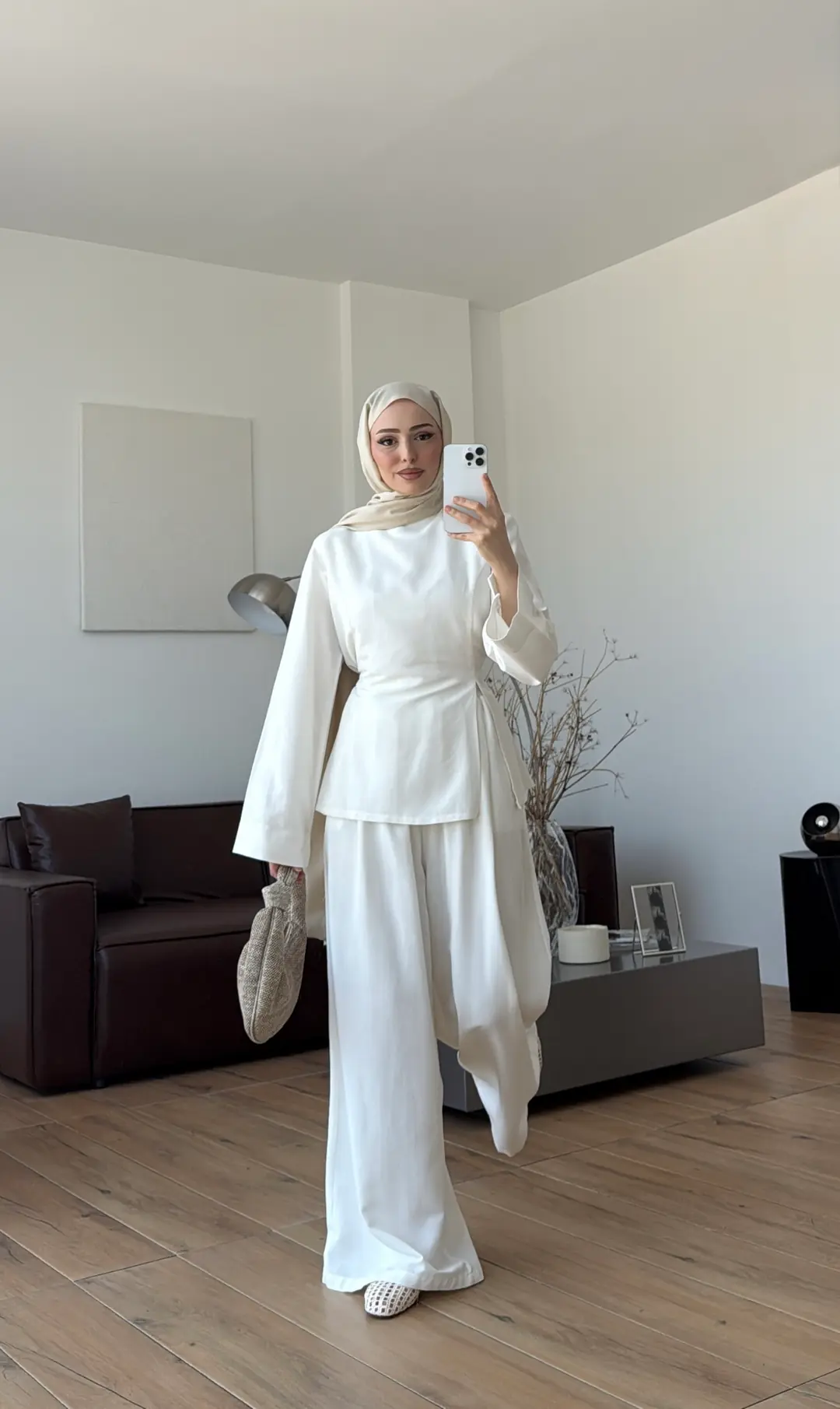 Vera Yırtmaç Detay Keten Takım Beyaz